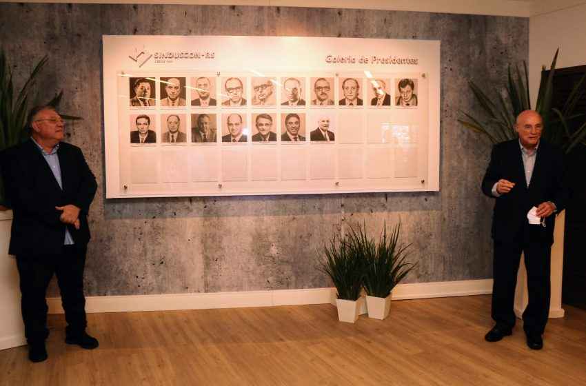  Inaugurada nova galeria de fotos dos ex-presidentes do Sinduscon-RS