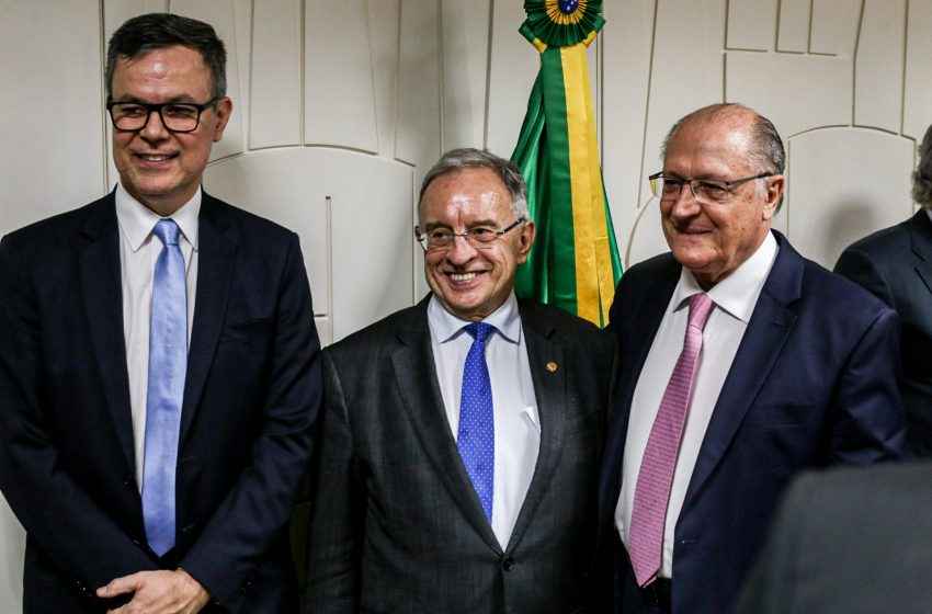  CBIC debate desoneração da folha com ministro Alckmin